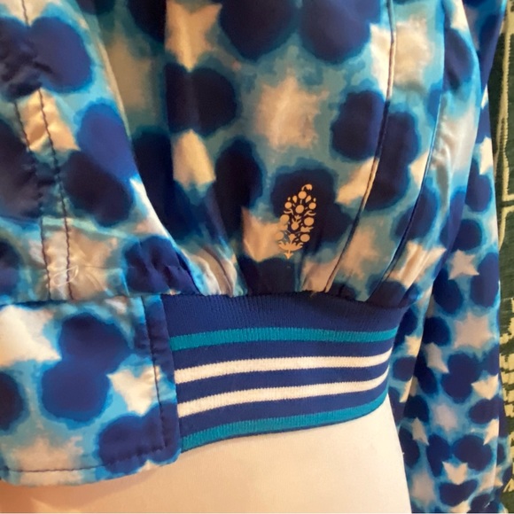FP Movement Top Seed Lightweight Tennis Jacket NWT Free People Blue Print - Picture 11 of 15